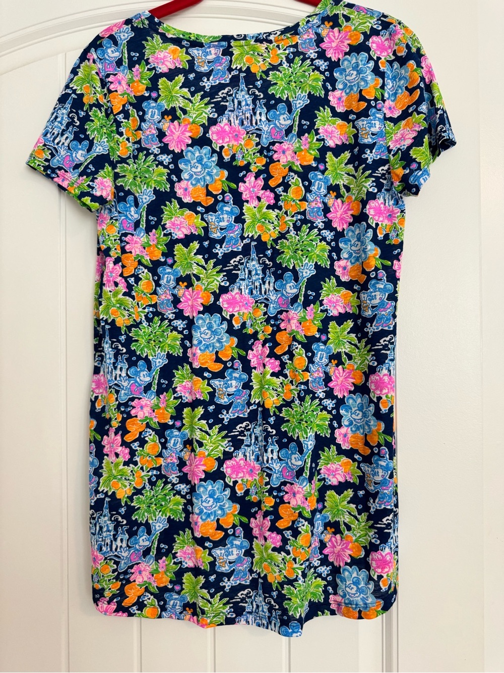 Lily Pulitzer Disney V-Neck Short Sleeve Tee - Picture 4 of 4
